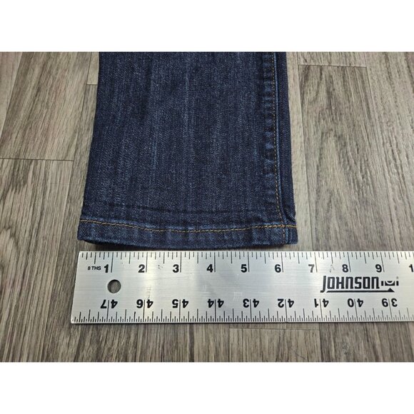St. John's Bay Women Size 10 Petite Pockets Straight Leg Denim Blue Jeans Capris - Picture 10 of 10
